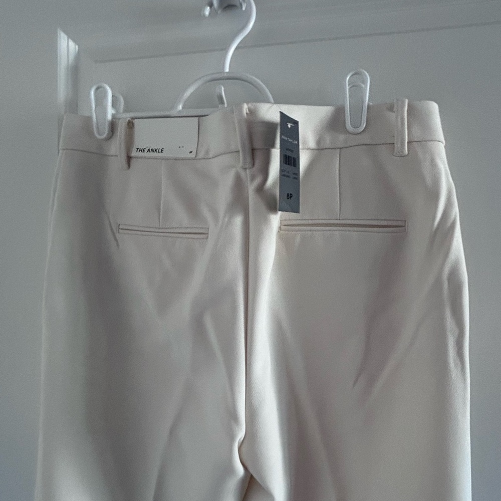 ANN TAYLOR • Cream/Off White “The Ankle” Pant • 8P - Picture 3 of 9
